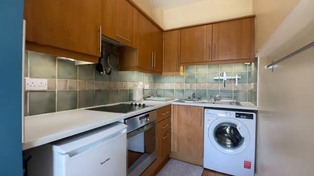 ID: 3906, 2 Bedroom Property, Dublin 8