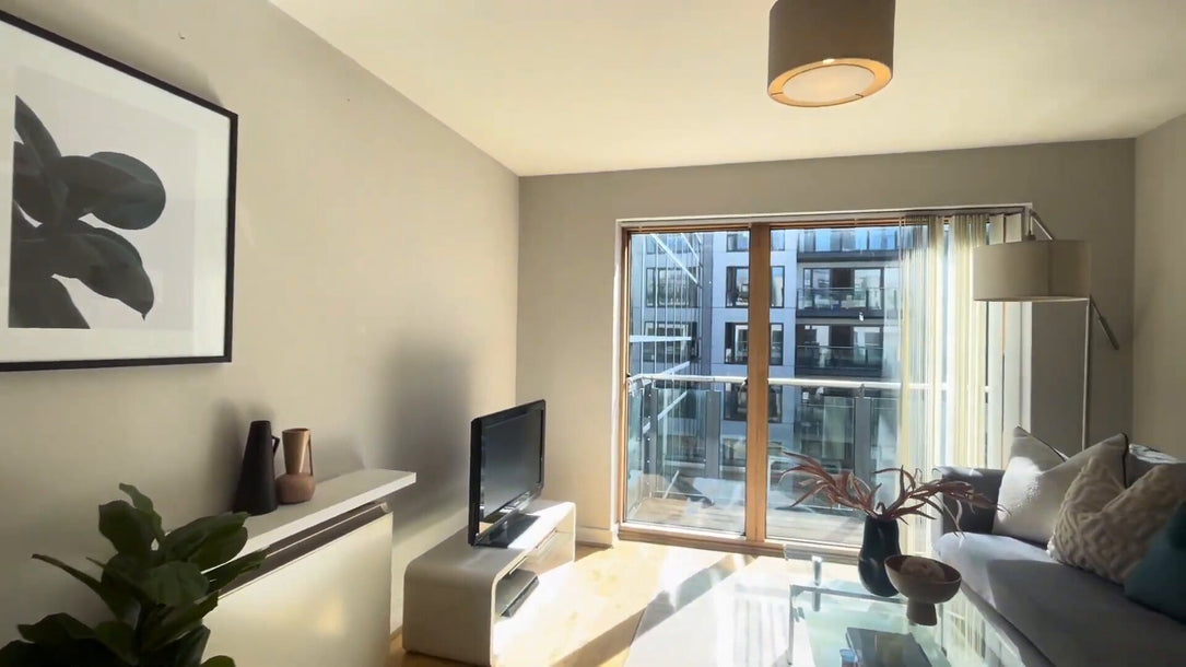 ID: 3301, 2 Bedroom Property, Dublin 2