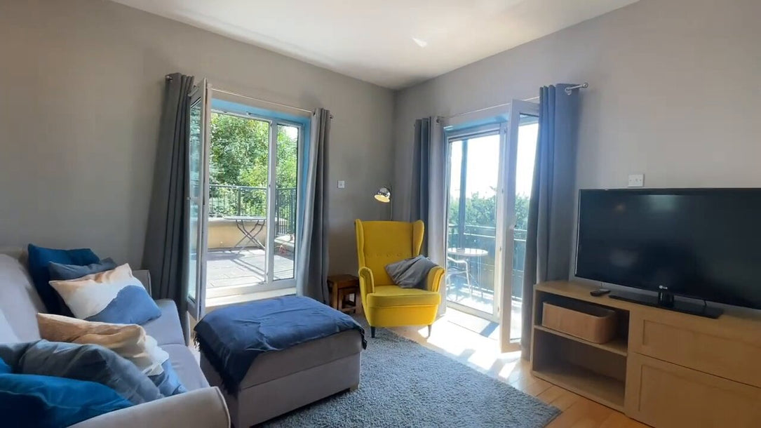 ID: 3906, 2 Bedroom Property, Dublin 8