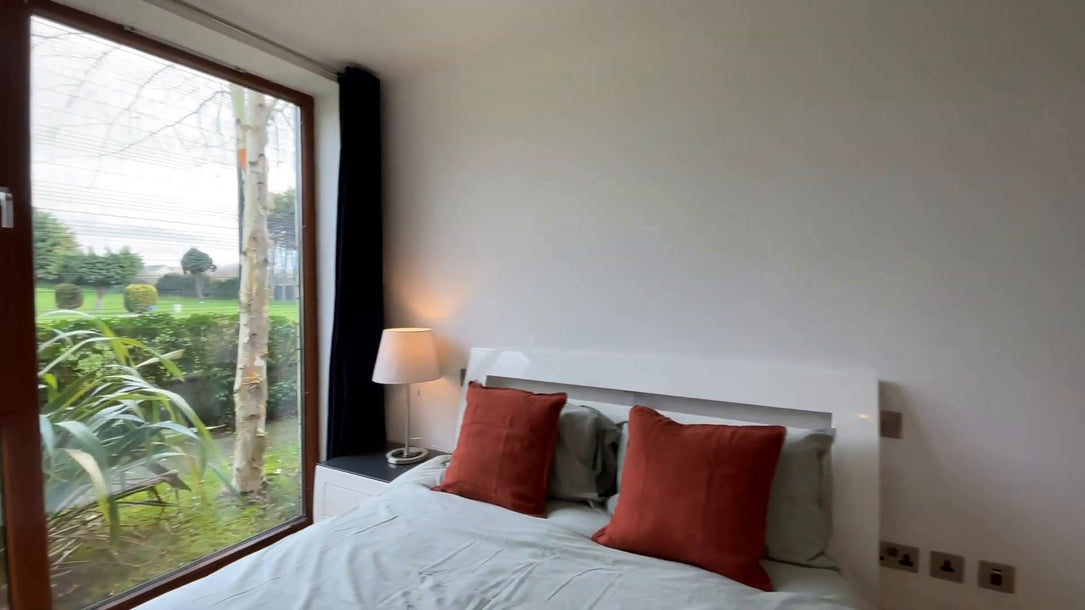 ID: 3044, 2 Bedroom Property, Dublin 3