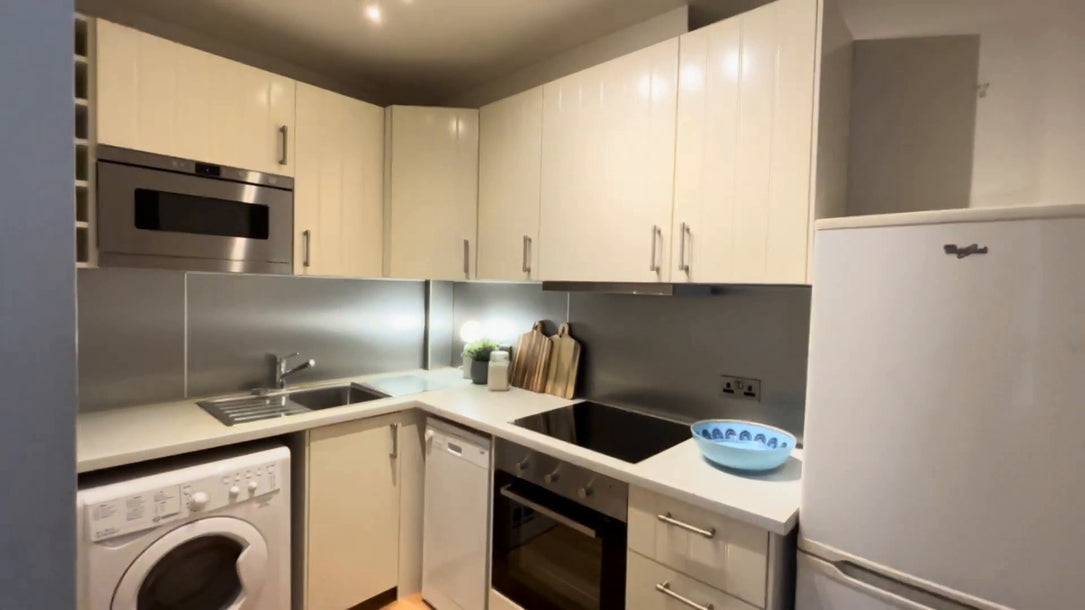 ID: 3909, 3 Bedroom Property, Dublin 2