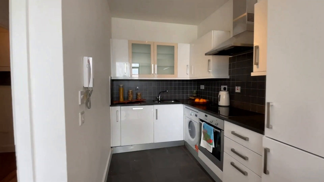 ID: 3049, 2 Bedroom Property, Dublin 4