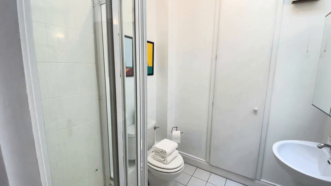 ID: 3008, 2 Bedroom Property, Dublin 4