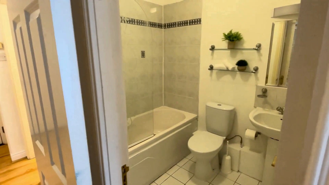 ID: 3009, 2 Bedroom Property, Dublin 4
