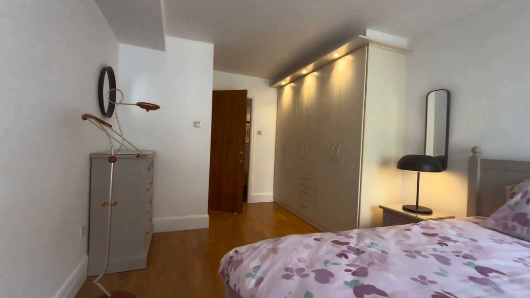 ID: 3048, 2 Bedroom Property, Dublin 8