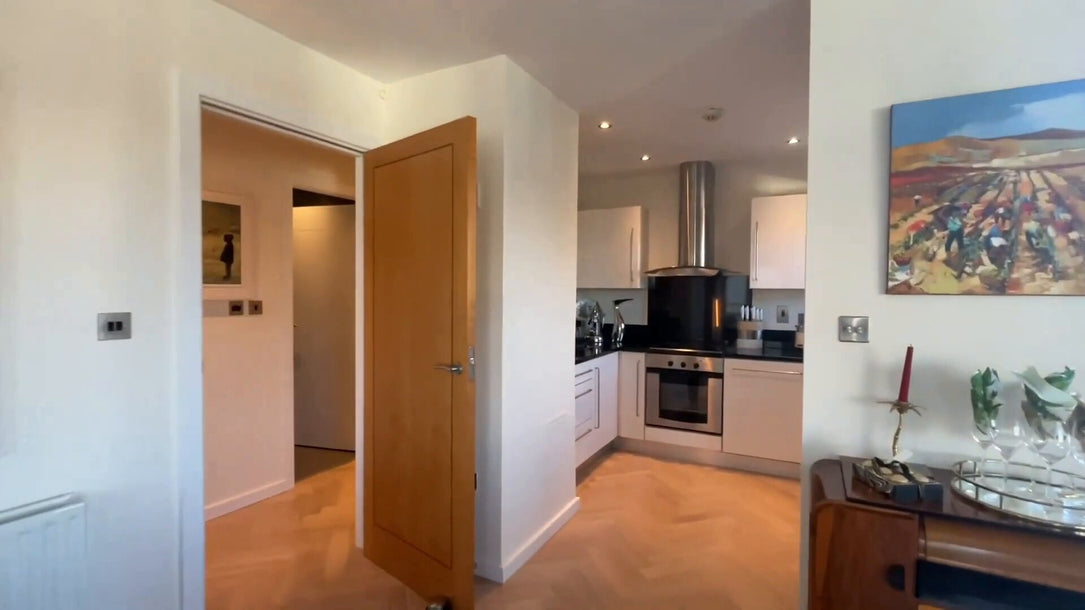 ID: 3019, 3 Bedroom Property, Dublin 2
