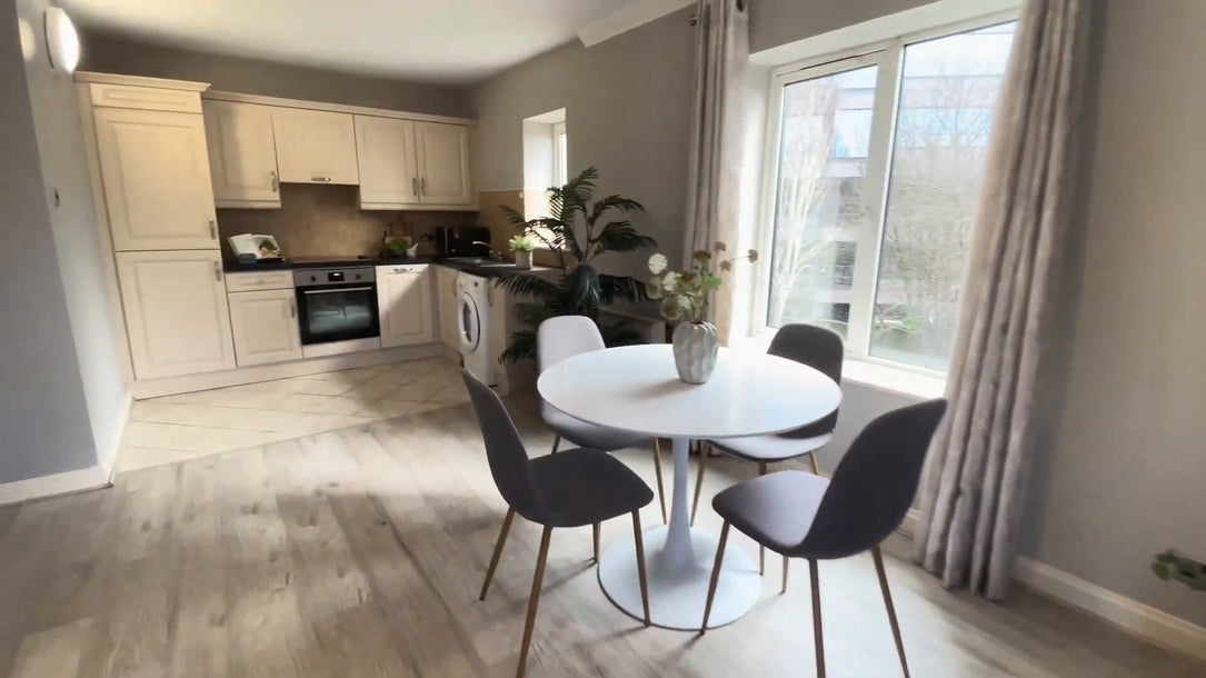 ID: 3027, 2 Bedroom Property, Dublin 2