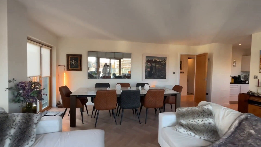 ID: 3019, 3 Bedroom Property, Dublin 2