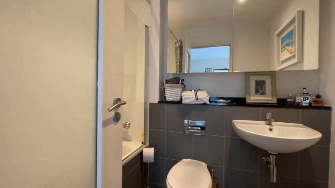 ID: 3019, 3 Bedroom Property, Dublin 2