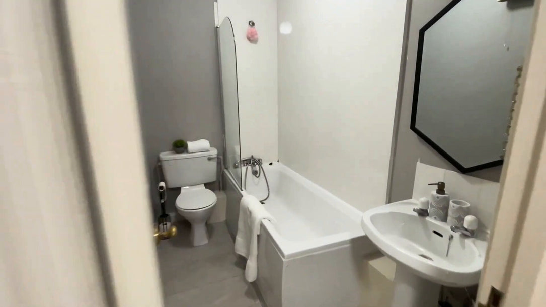 ID: 3027, 2 Bedroom Property, Dublin 2