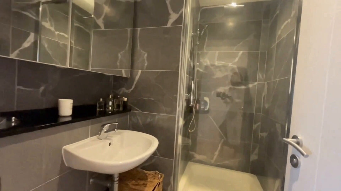 ID: 3019, 3 Bedroom Property, Dublin 2