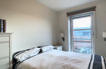 ID: 3082, 2 Bedroom Property, Dublin 2-8