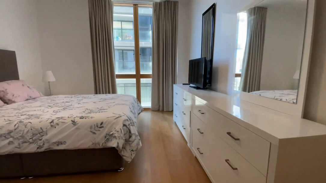 ID: 3000, 2 Bedroom Property, Dublin 2
